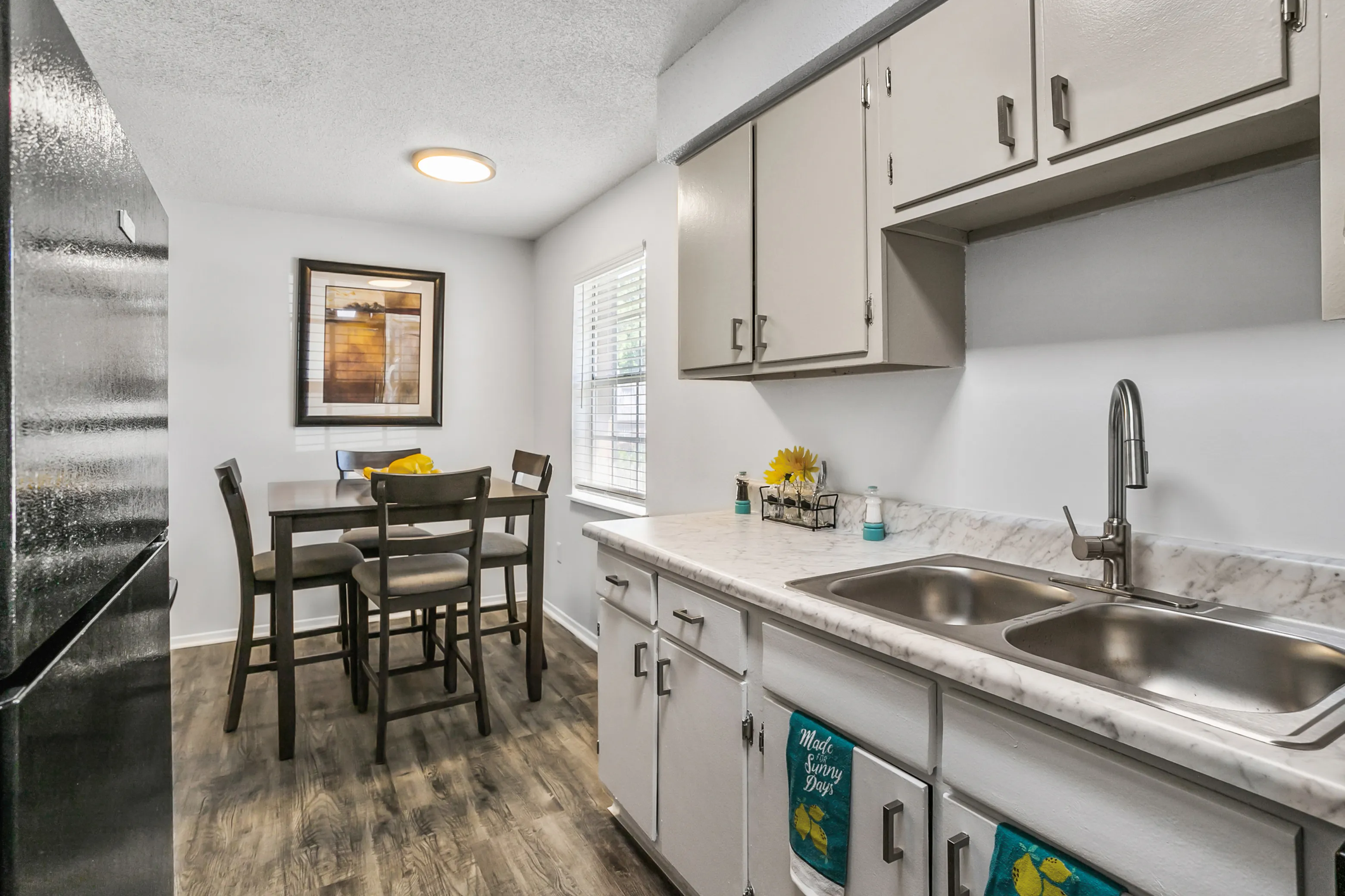 Kitchen (2)