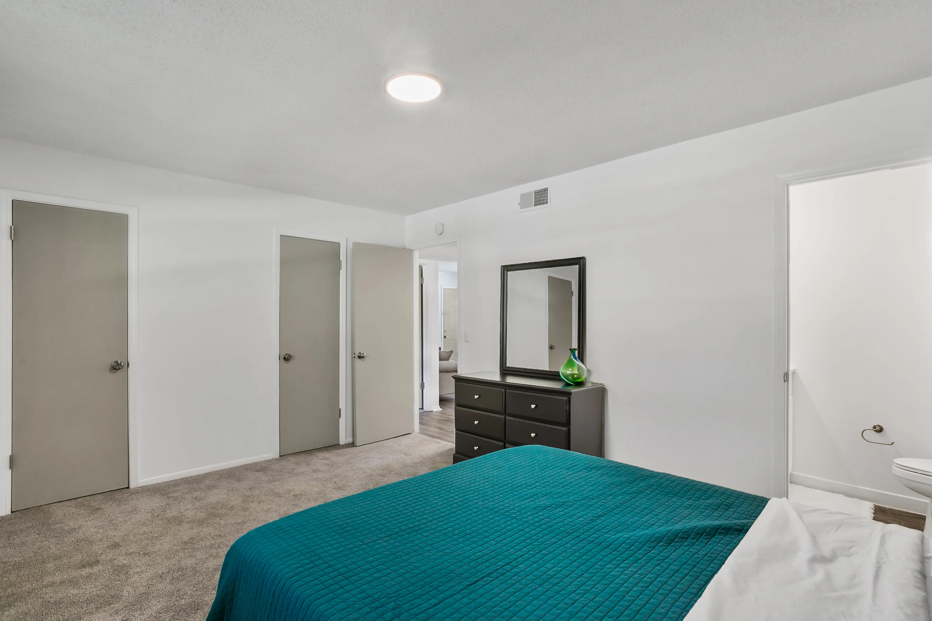 Room 2 (1)