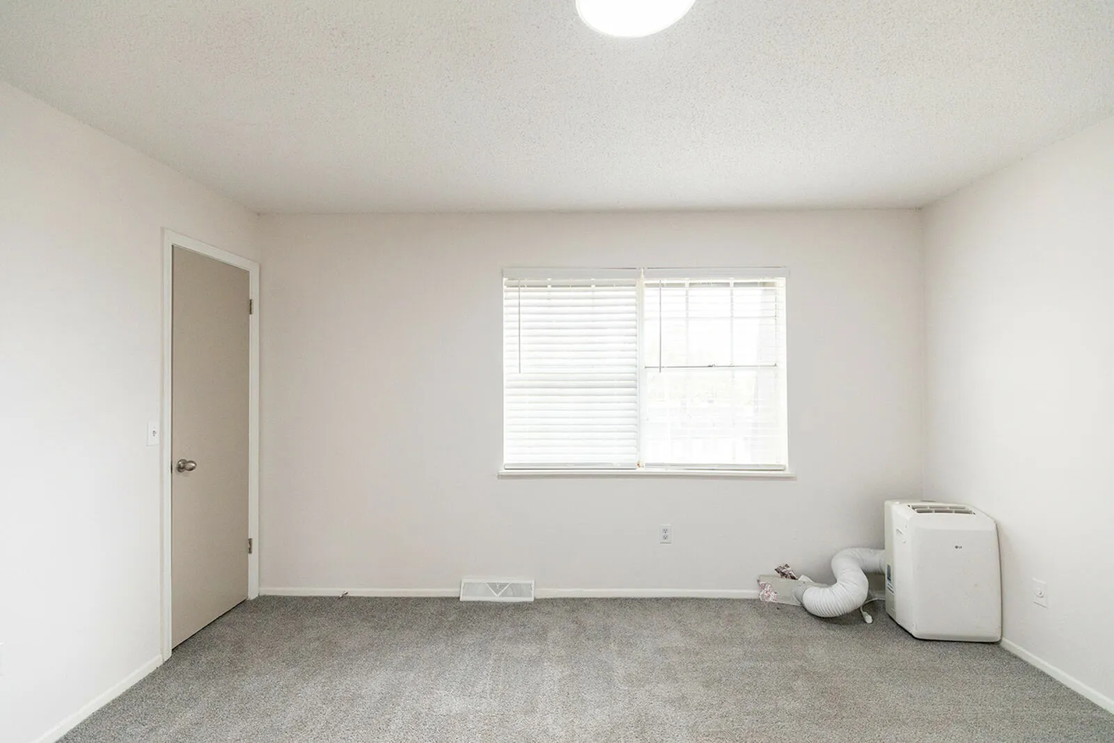 Room 2 (1)