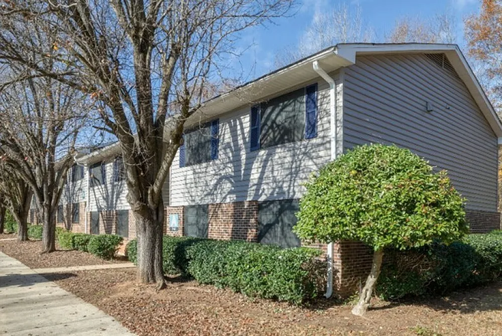 Spartanburg apartments with swimming pool, fitness center, playground