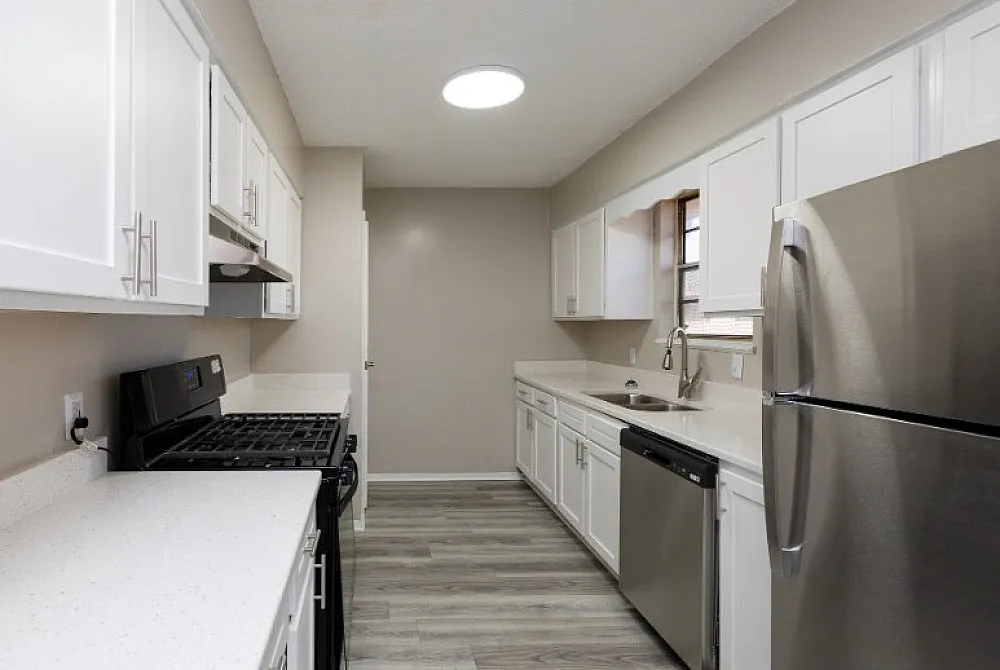 Spartanburg apartments with swimming pool, fitness center, playground