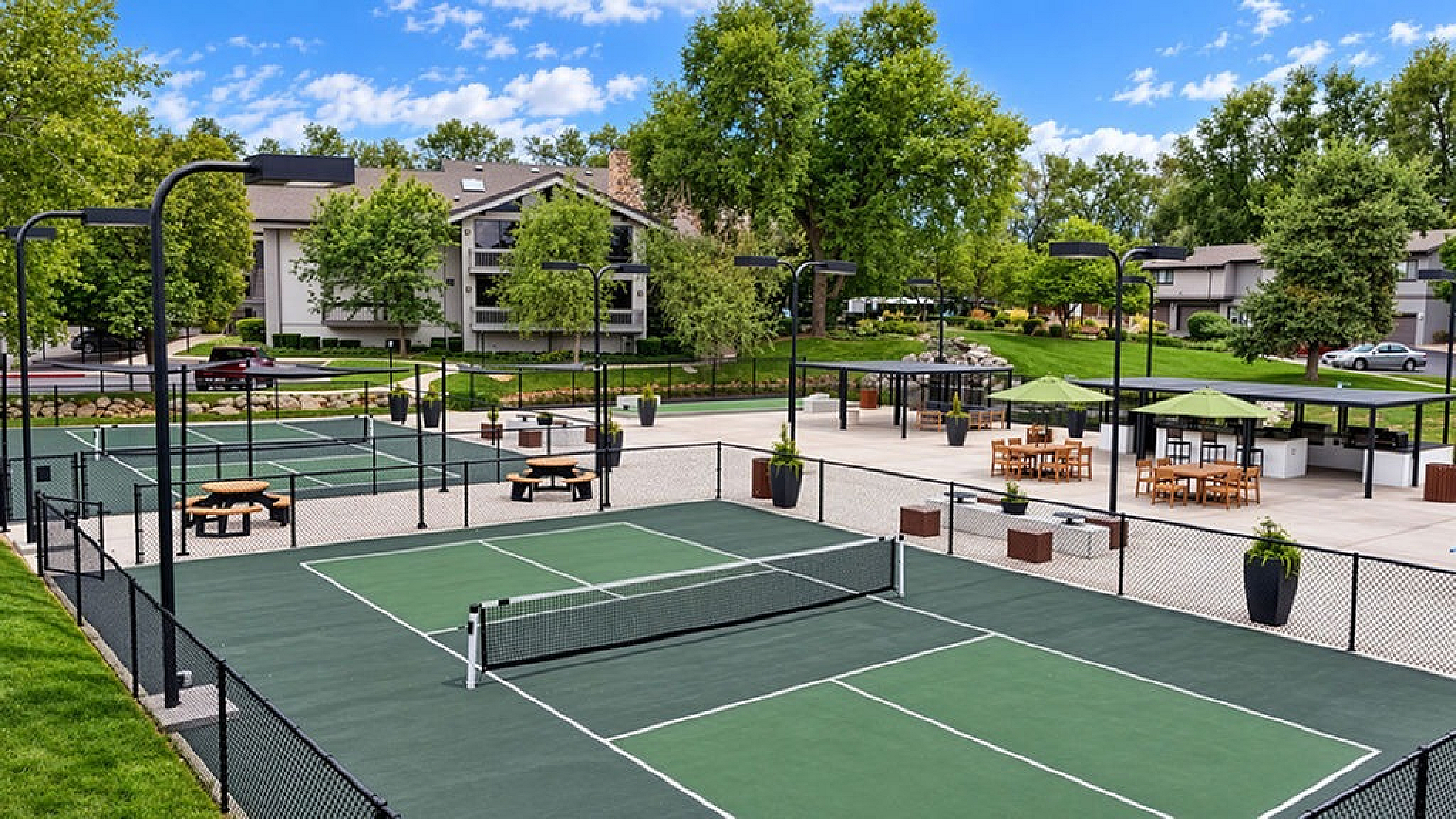 Springs of Country Woods - Tennis Courts