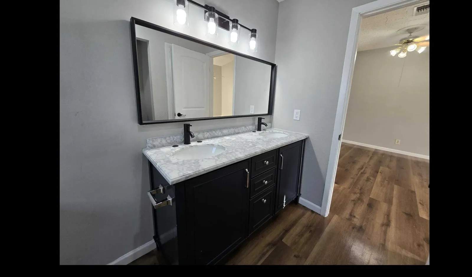 3 bedroom bath