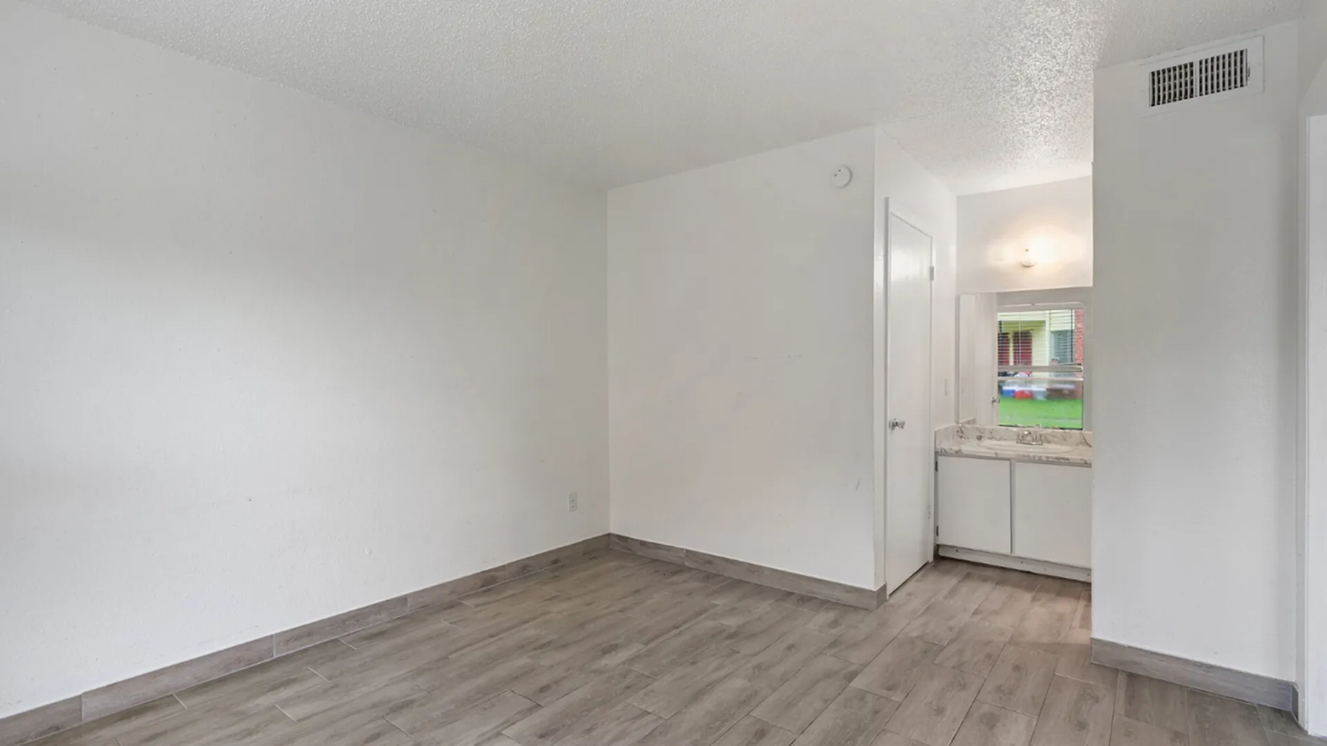 LL Bedroom