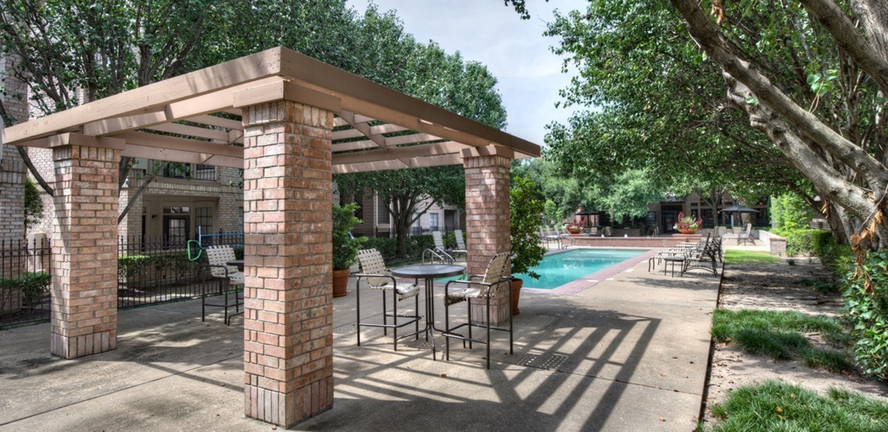 Greenbriar Park Apartments Photo Gallery | Houston, TX