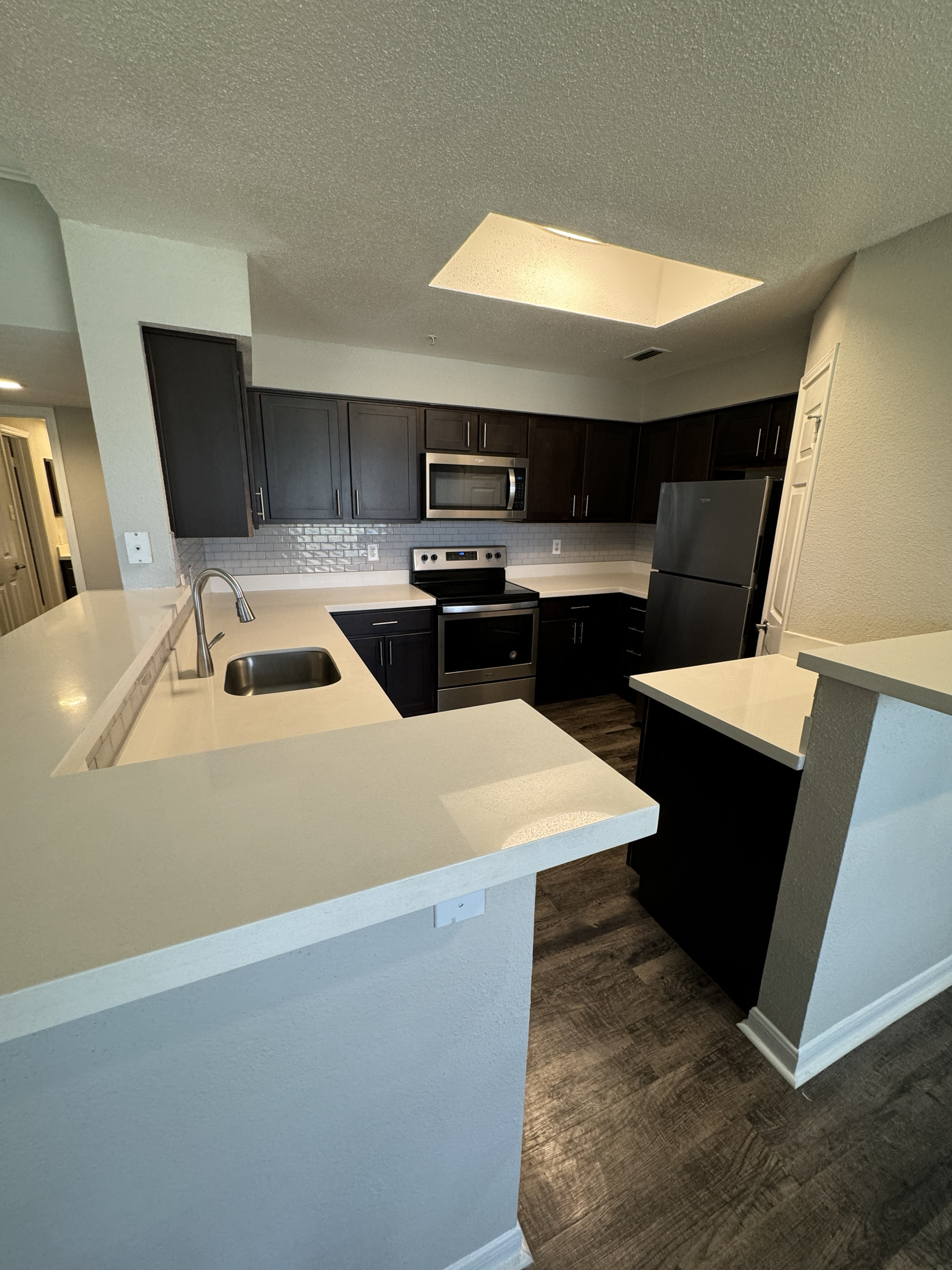Quartz Countertop Kitchen