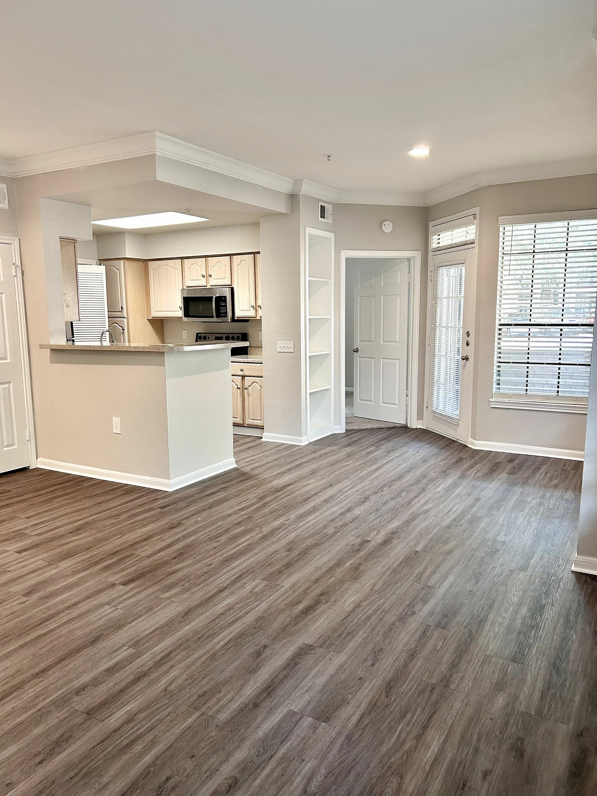 B1 - Living room Overview