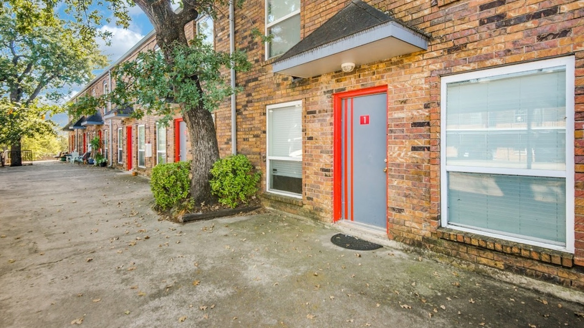 The Metro Apartments In Denton, TX Denton Student Apartments