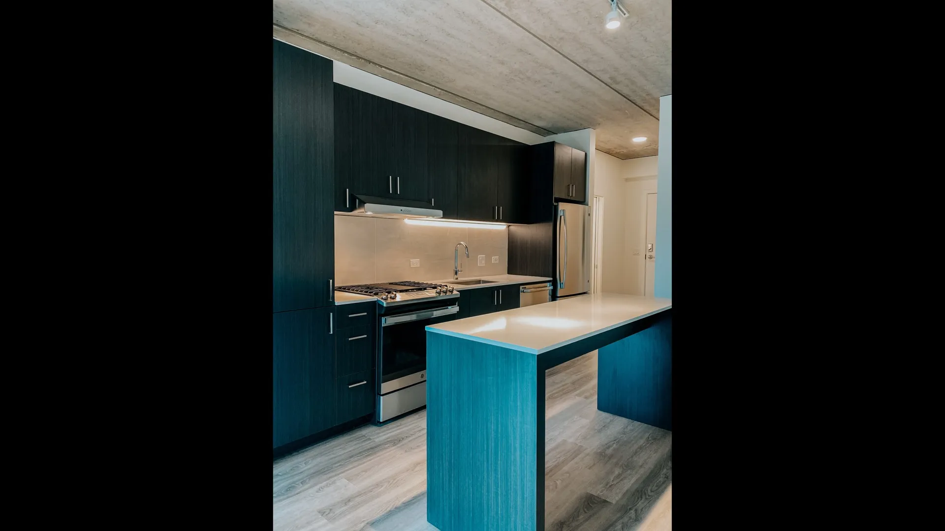 Island Kitchen