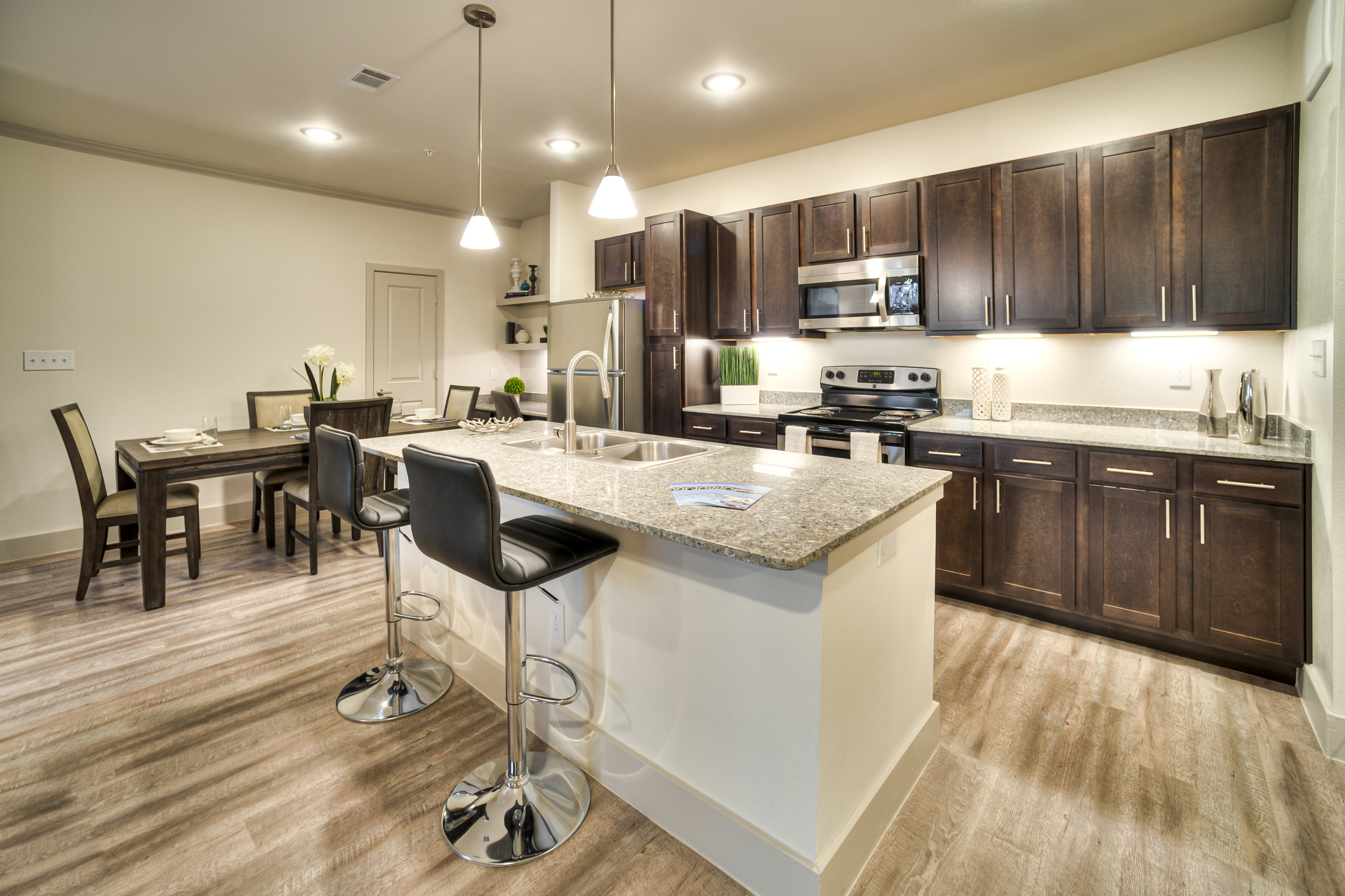 Custom Cabinet  Fittings | Apartments for rent | Magnolia Park Apartments