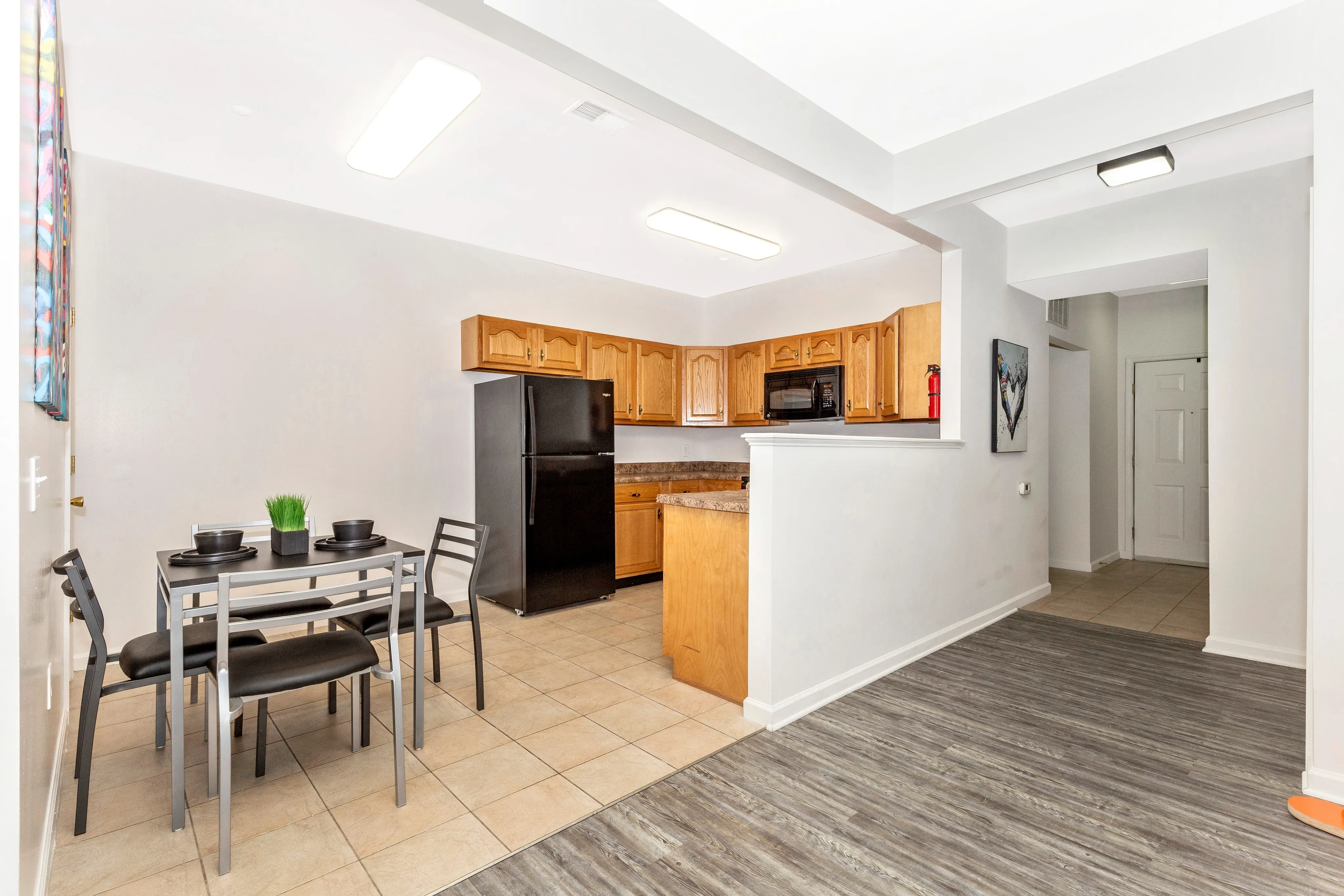 Kitchen & Dining Area