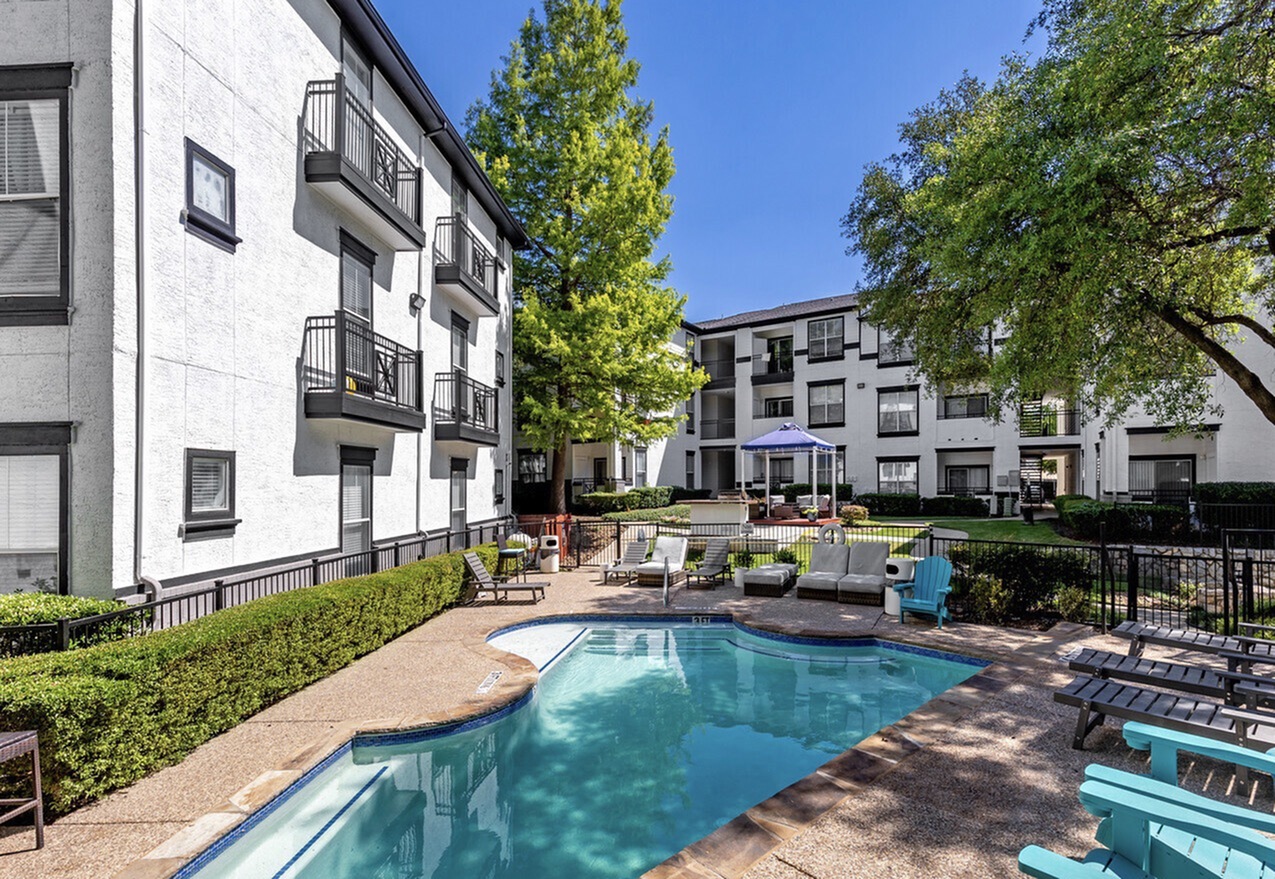 Lure apartment photo