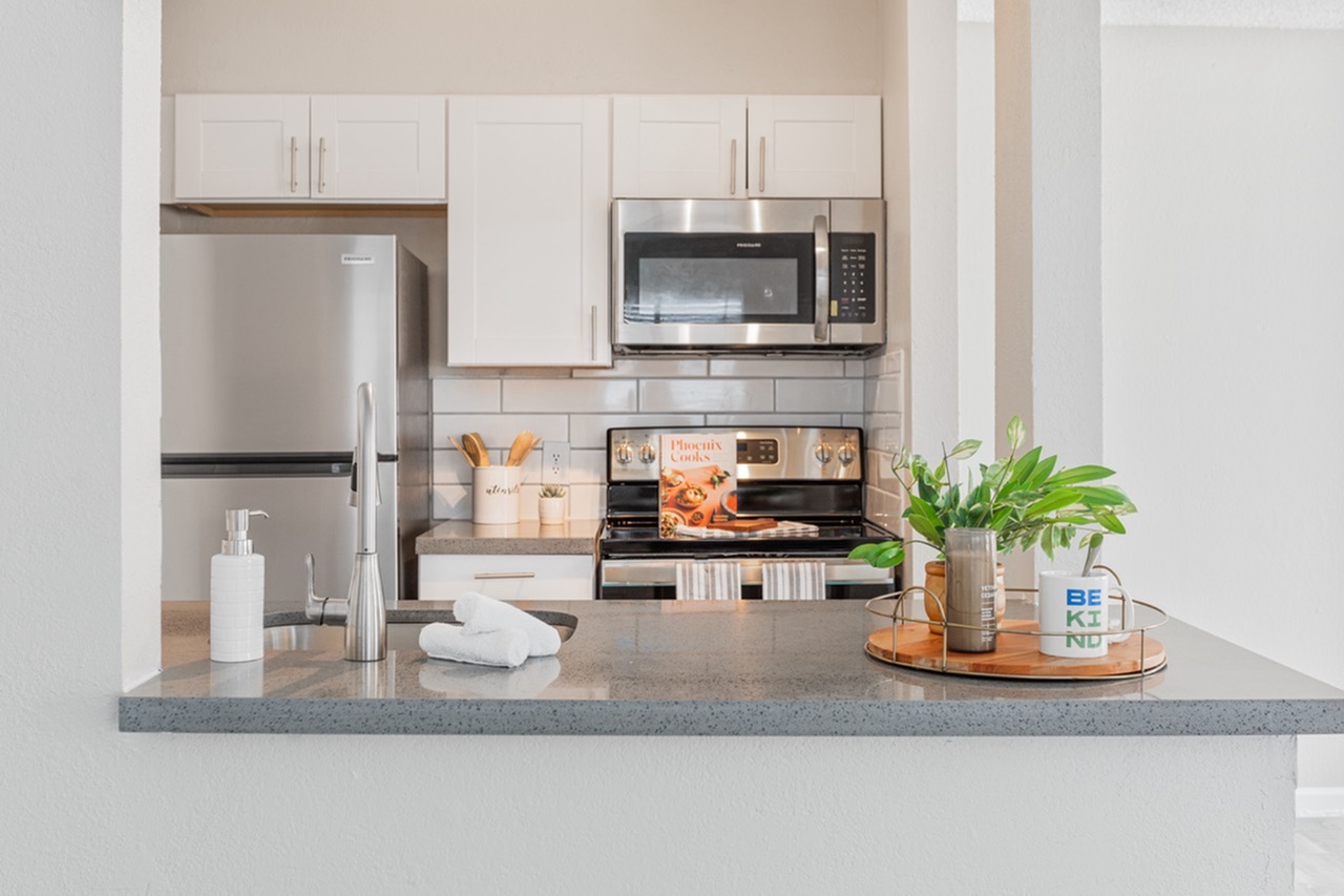 B1 Renovated - 2 Bed 1 Bath