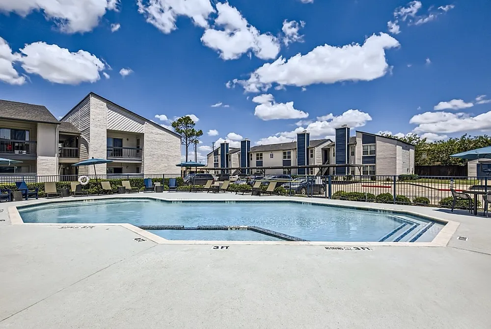 Sparkling Swimming Pool