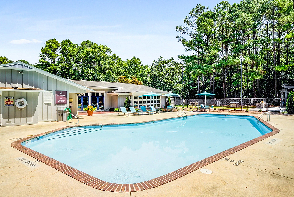 Sparkling Swimming Pool