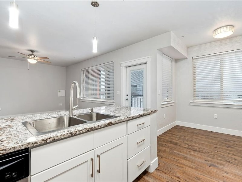 Pull Down Faucet Sink