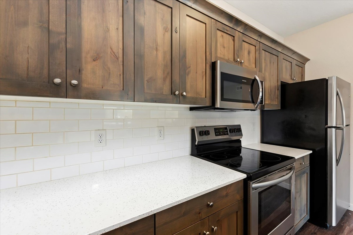 Owyhee Park Apartments