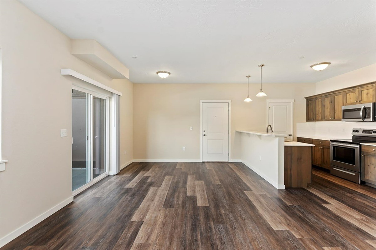 Owyhee Park Apartments