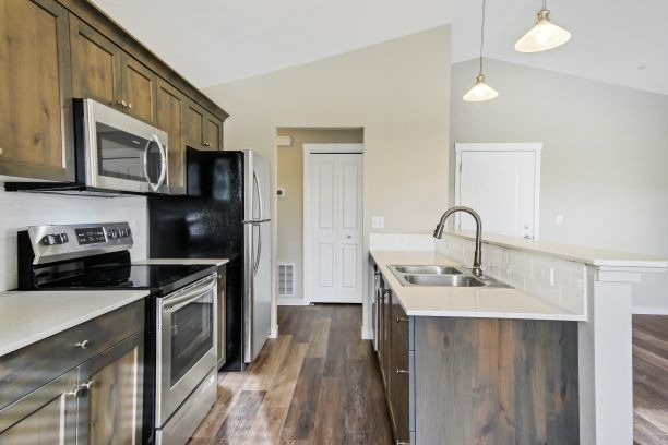 Owyhee Park Apartments