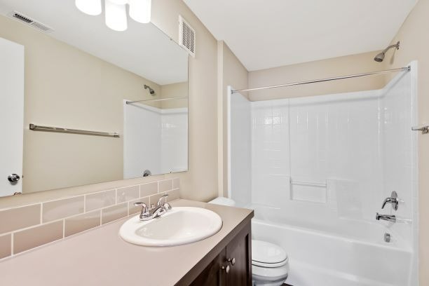 Owyhee Park Apartments