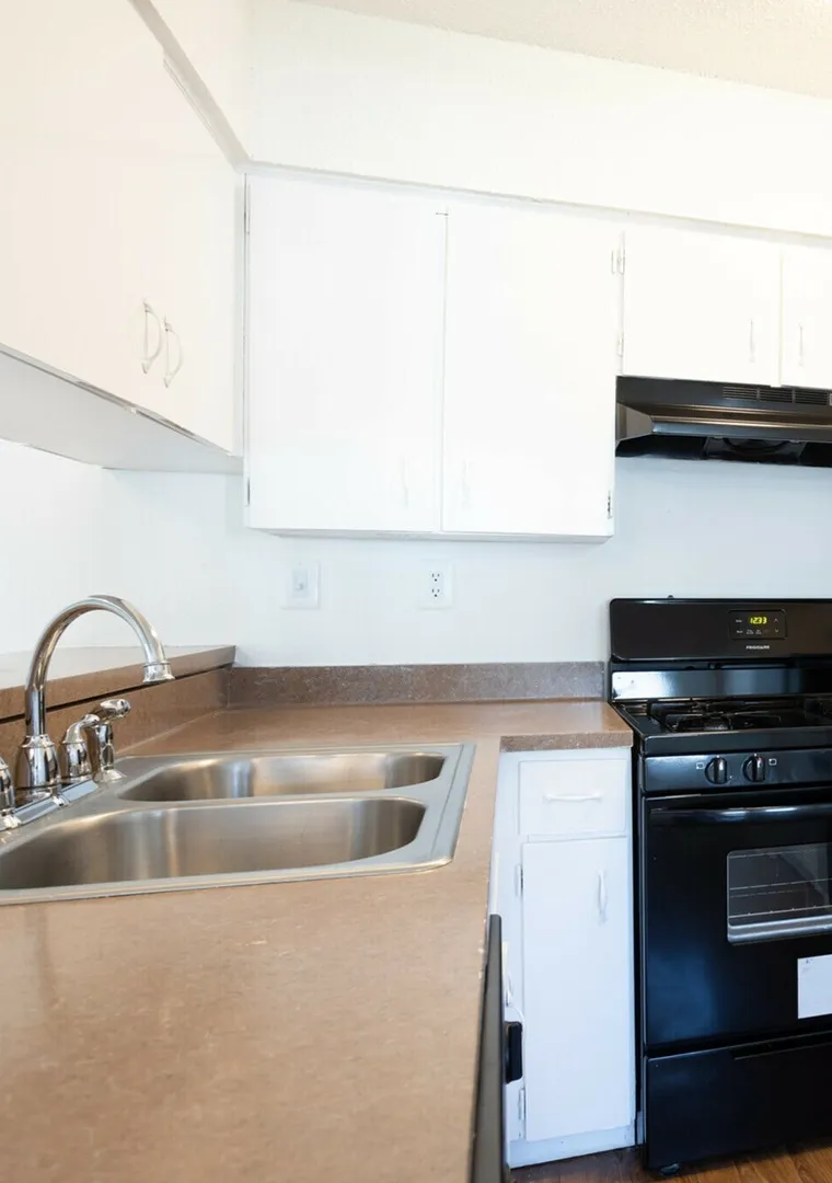 Ashford Cameron Grove-KitchenView
