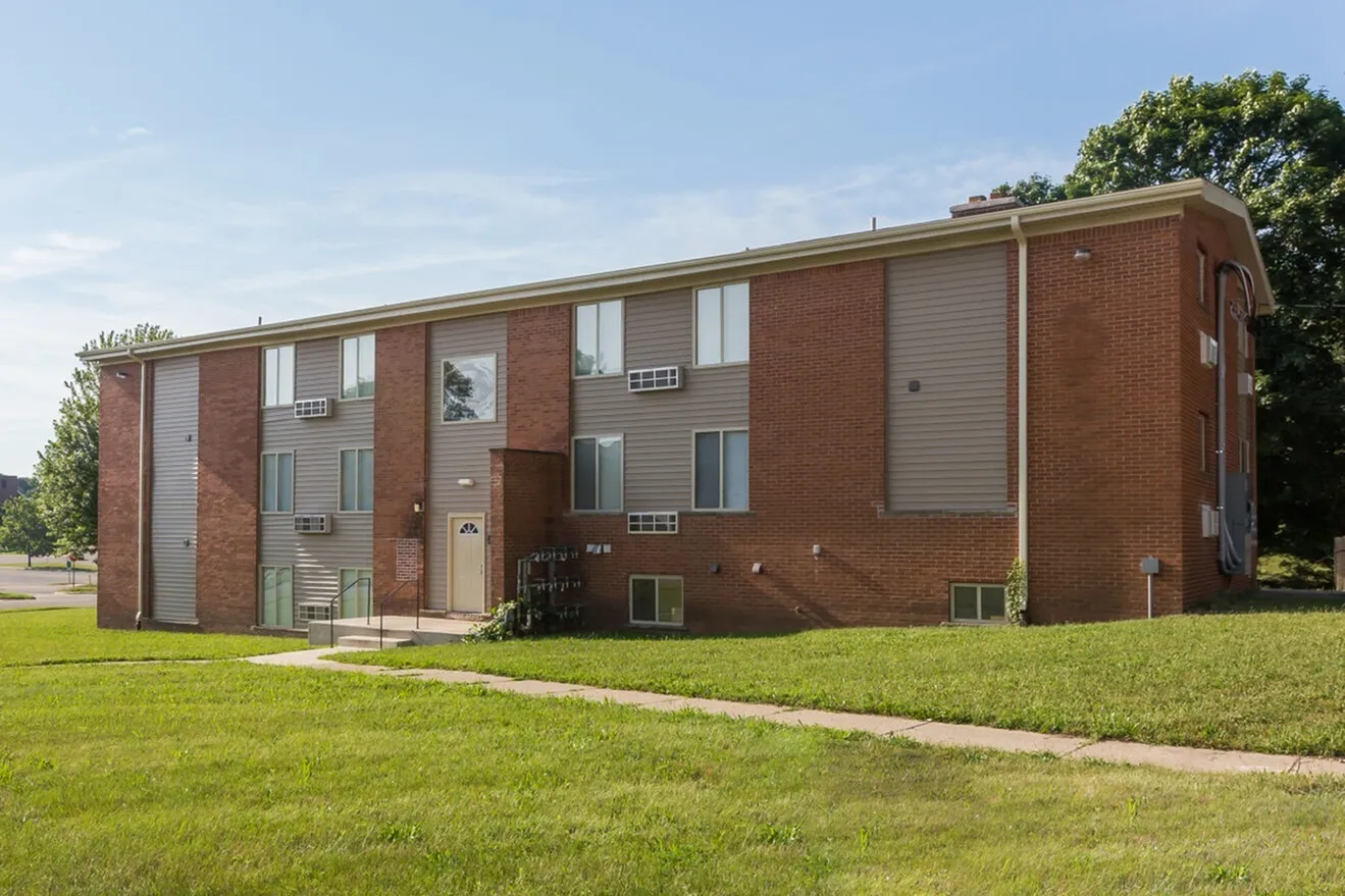 View Photos of The Annex at Battle Creek. Student Living.