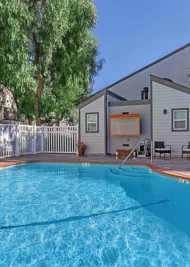 The Boulevard Apartments Swimming Pool
