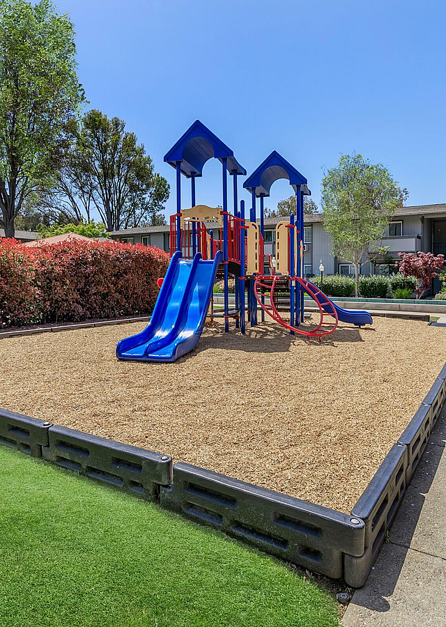 Creekside Apartments Playground