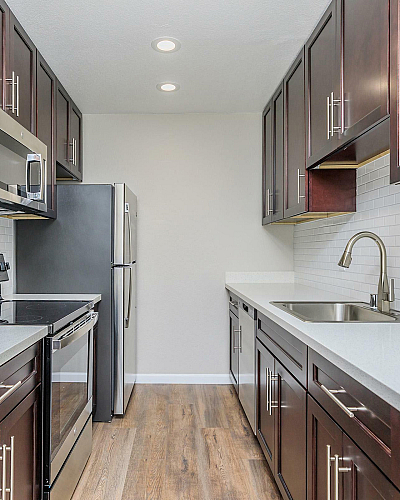Creekside Apartments Kitchen