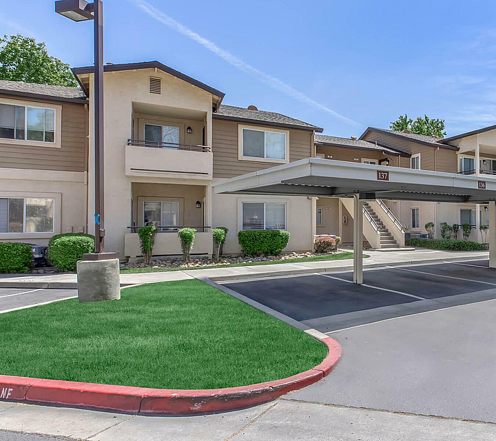 Avery at TownCentre Apartments Carports