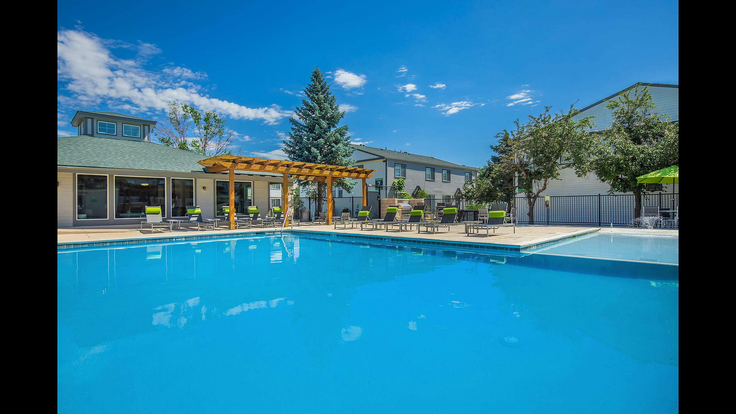 Briar Grove Townhomes Apartments in Westminster, CO