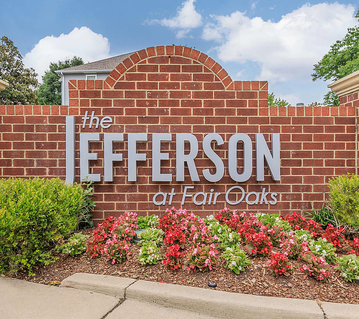 The Jefferson at Fair Oaks Monument Sign