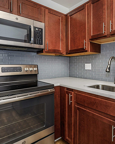 Whitestone at Landmark Apartments Brownstone Kitchen