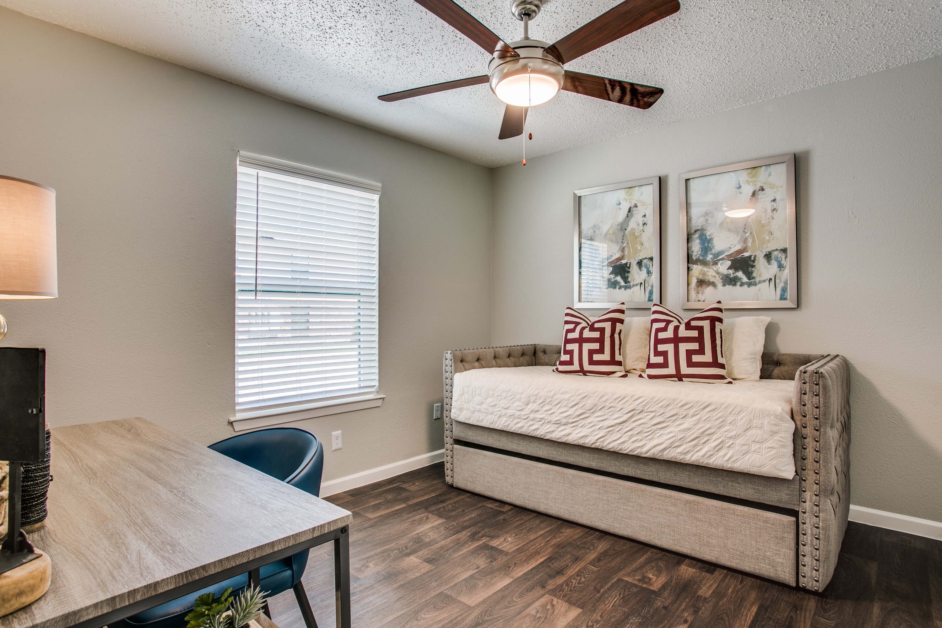 Photos & Tour Apartments in Saginaw, TX The Ruston