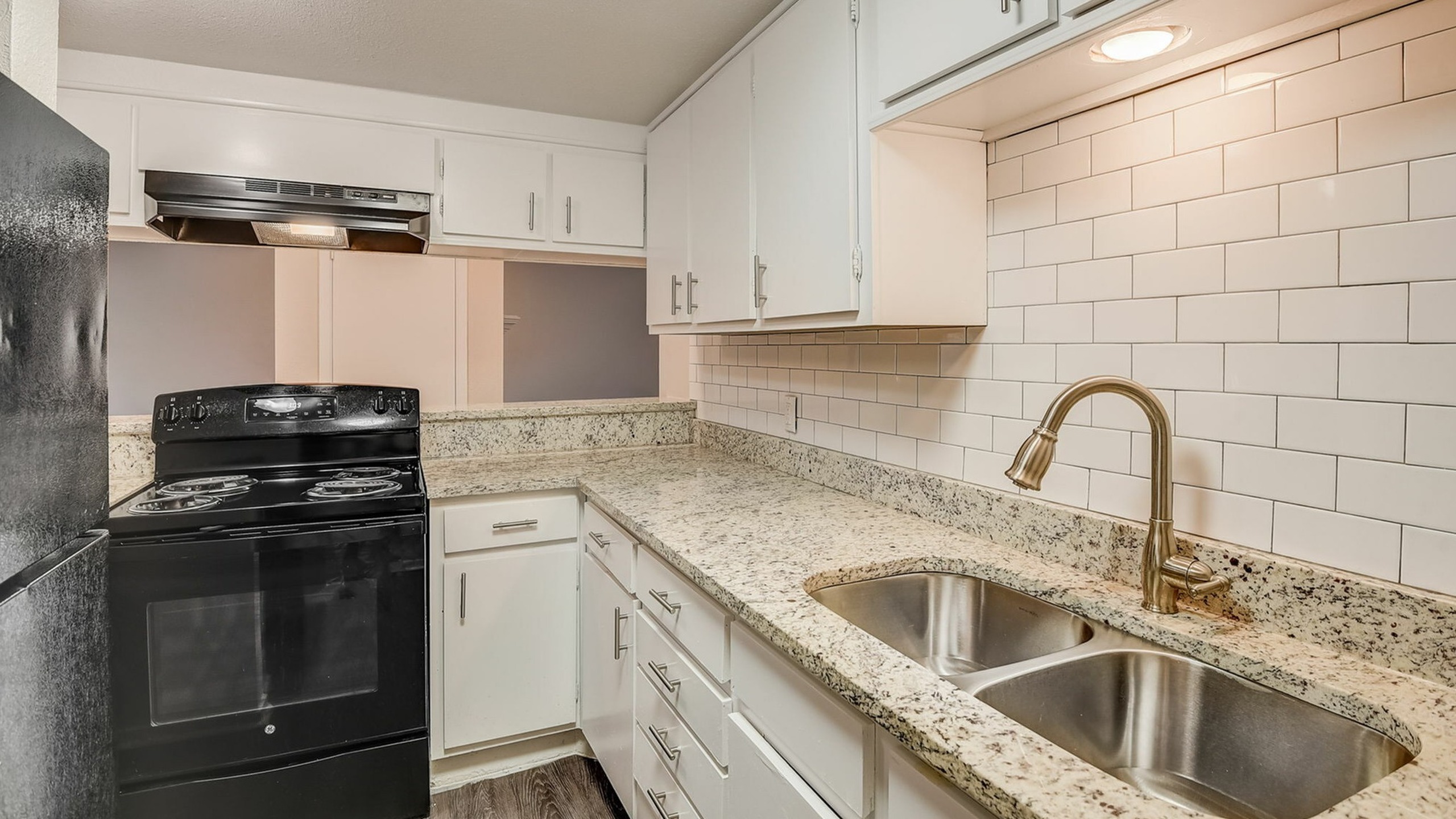 denton tx apartment kitchen