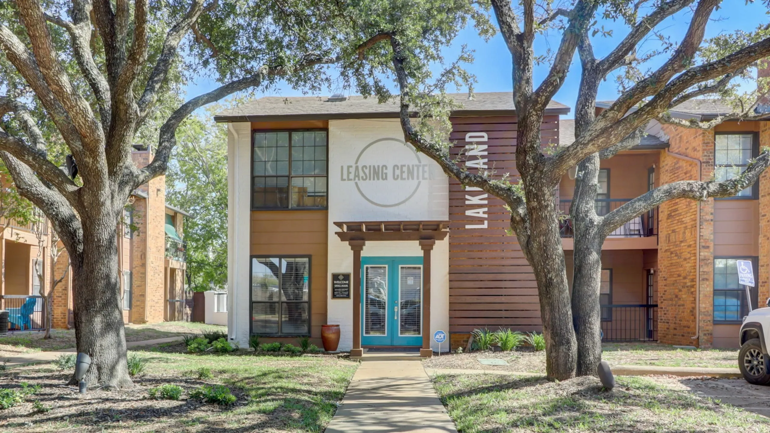 lewisville TX apartments