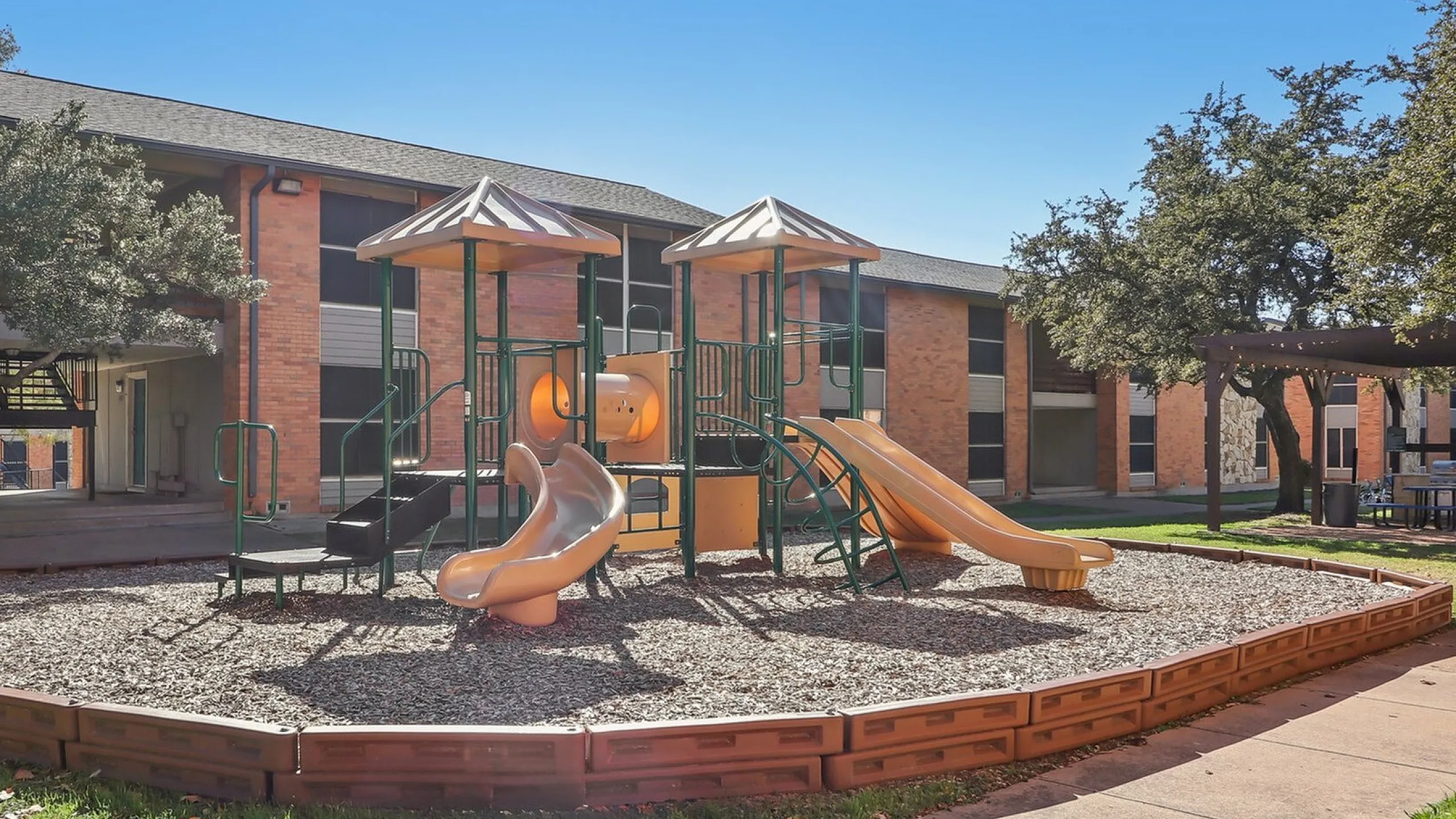 ft worth apartments playground