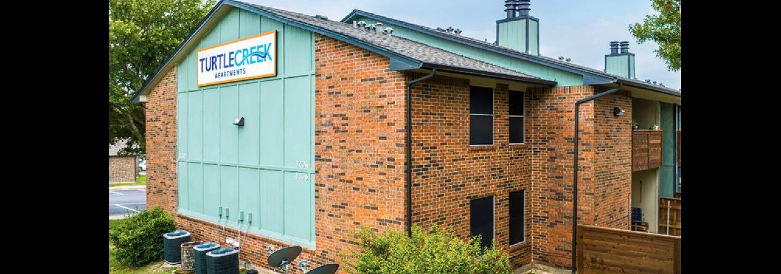 Turtle Creek Building Sign