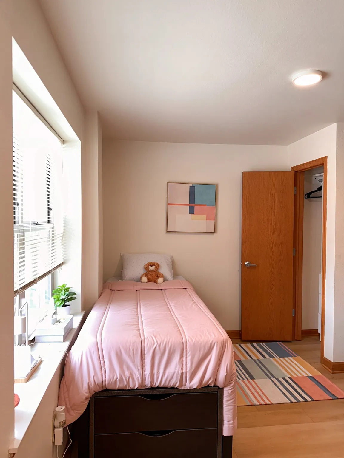 Studio Unit