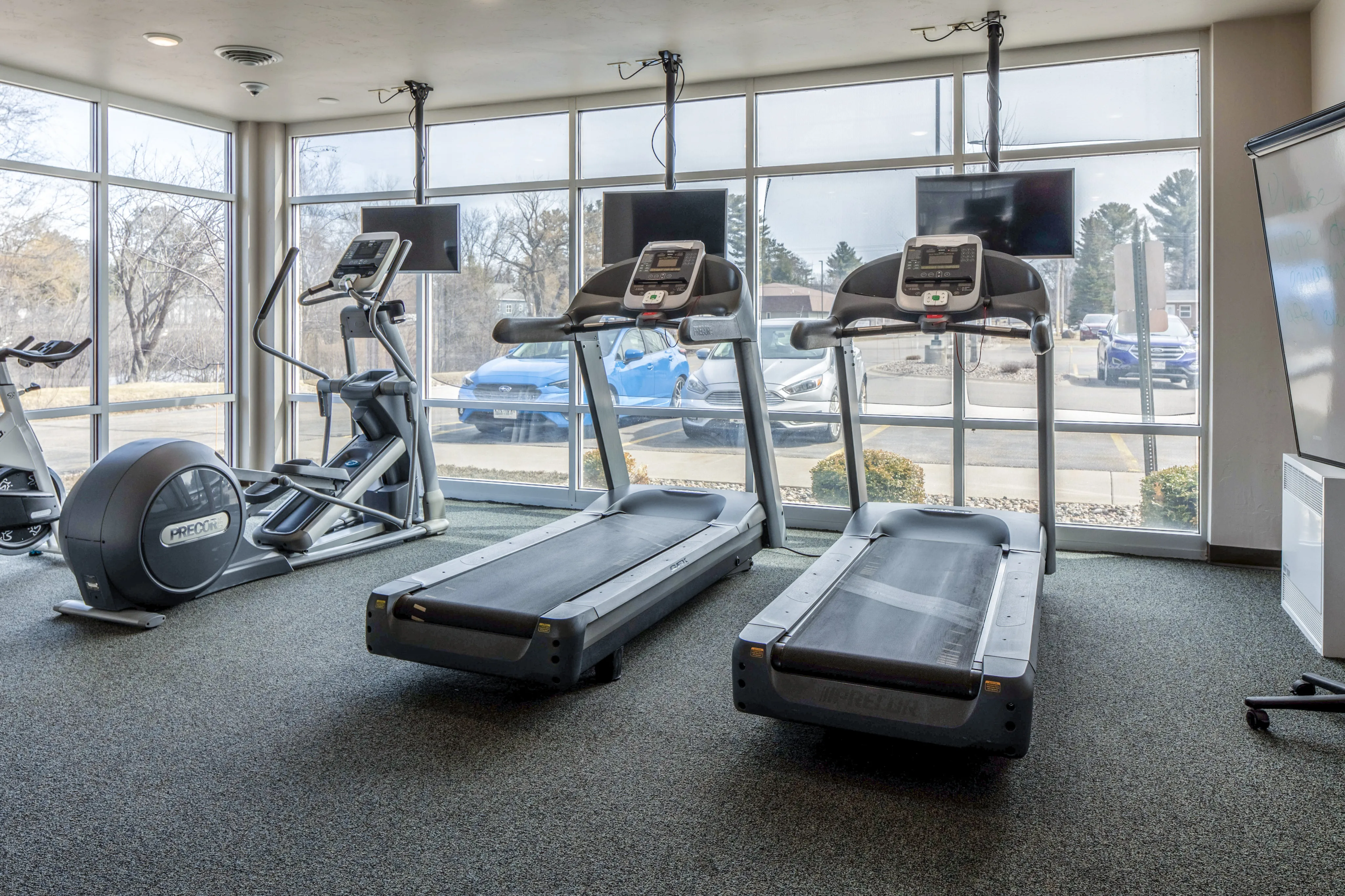 Student amenities at Timberwolf Suites Student Living