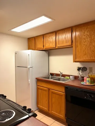Kitchen-Model Unit fully furnished including the breakfast bar and stools, and kitchens with all appliances included
