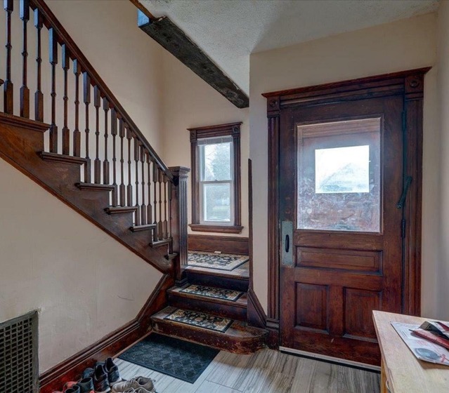 Interior in 1114 Mound St