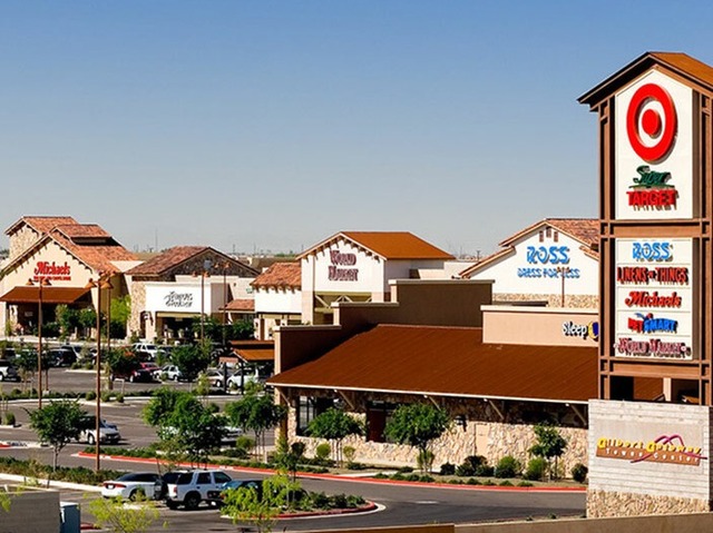 Gilbert Gateway Shopping Center | Gilbert Apartments