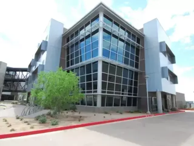 EVIT Campus | Gilbert Apartments