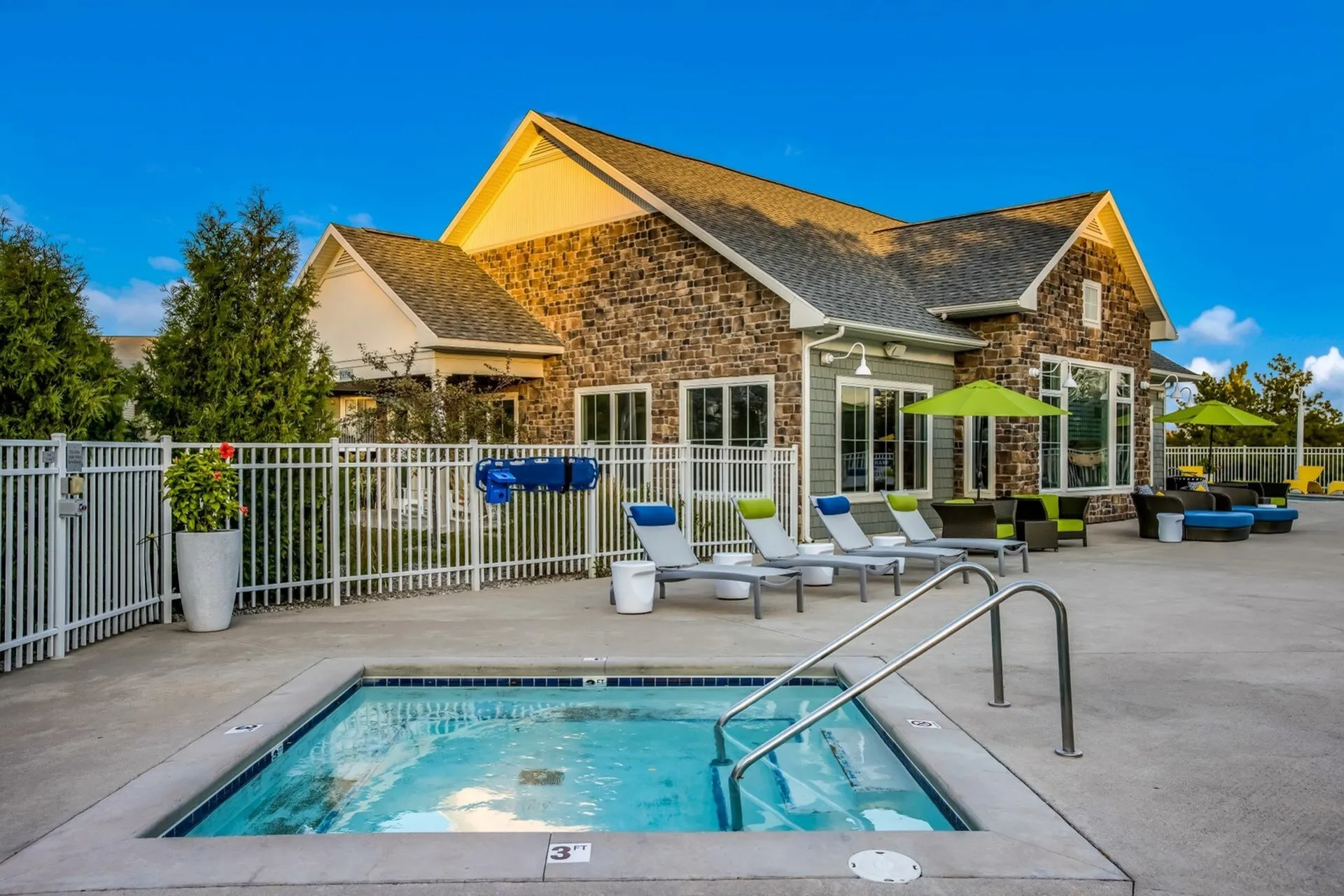 Hot tub