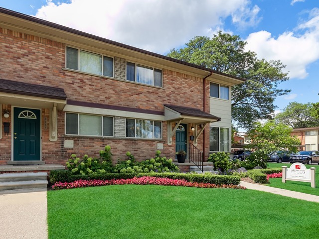 Arlington Apartments & Townhomes