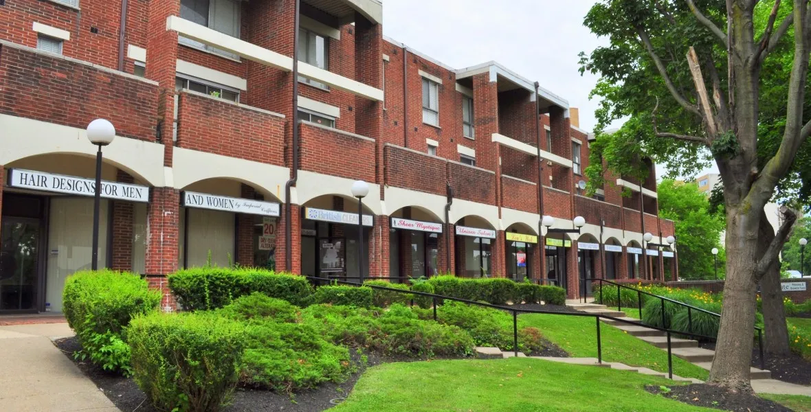 Greenbriar Club Apartments