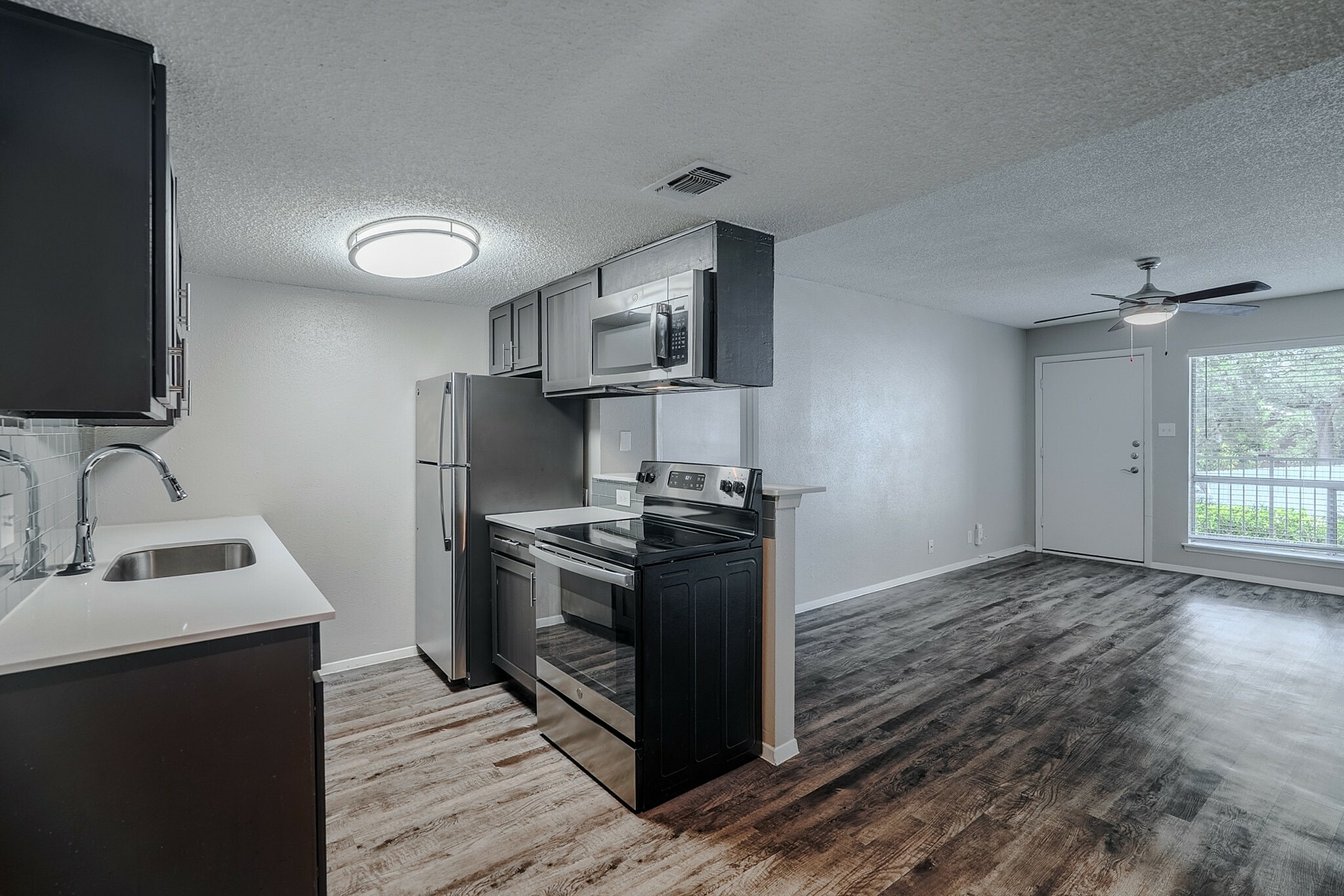 Establishment Kitchen & Living Room