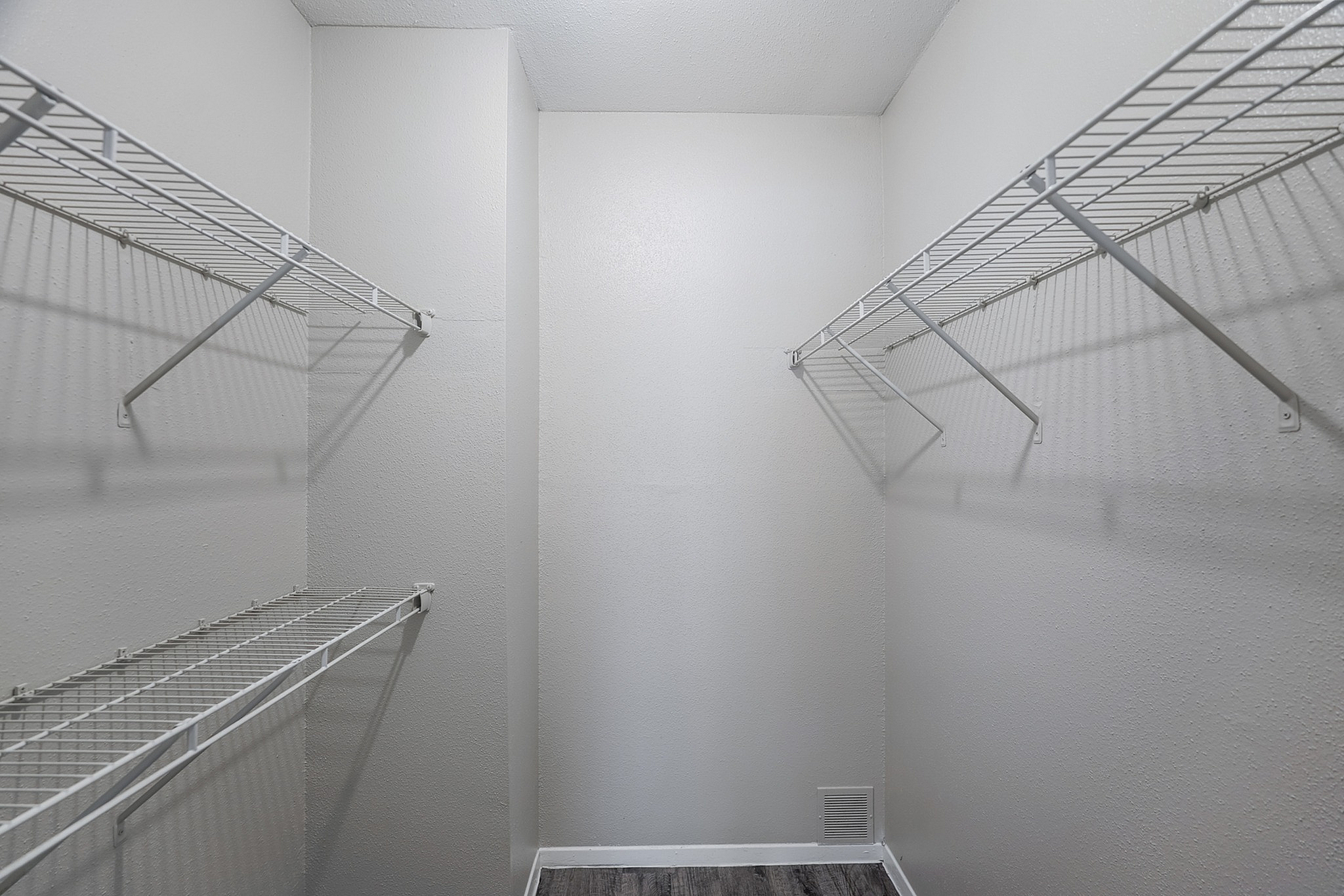 Establishment Walk-in Closet