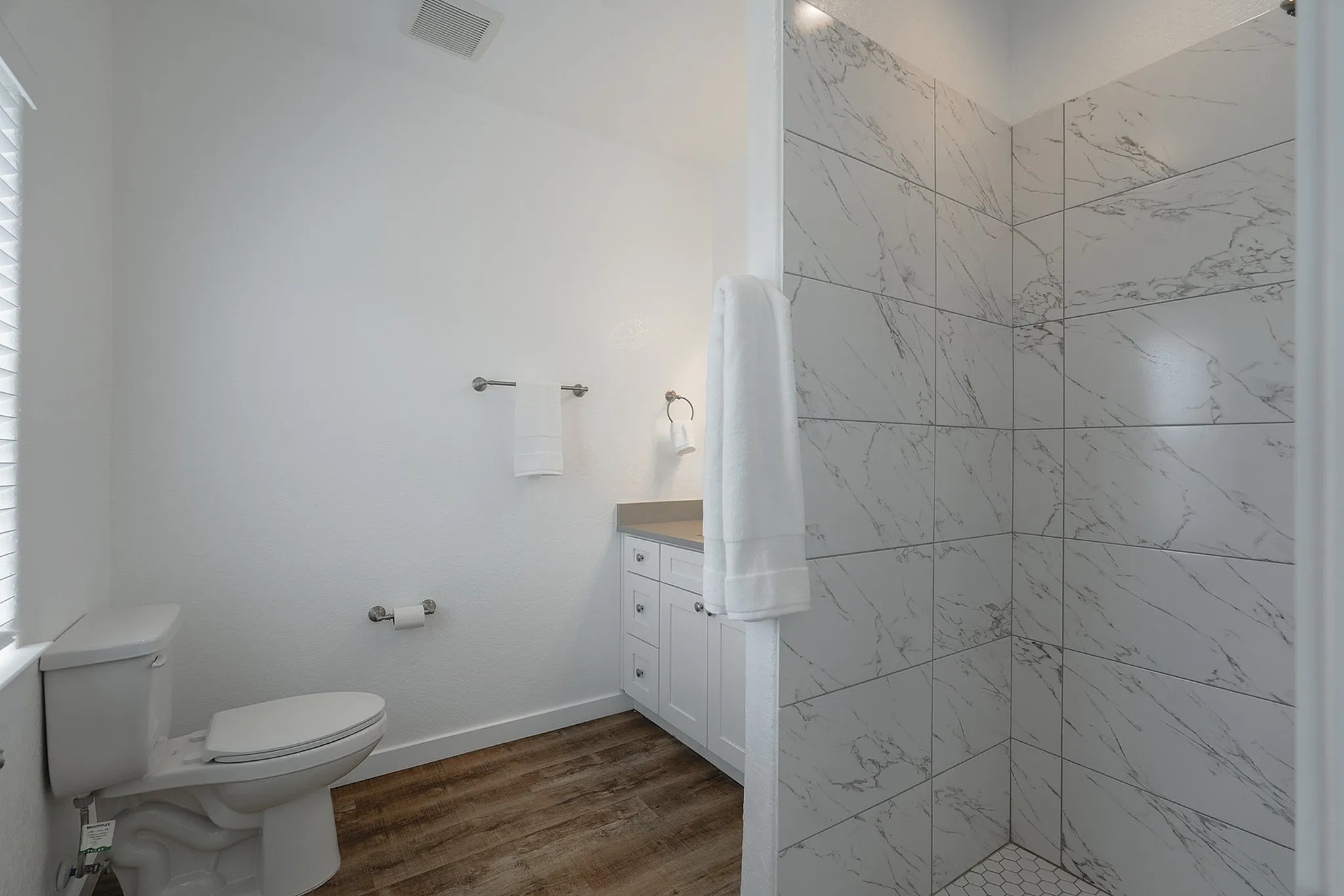 Belcara Luxury Townhomes Bathroom